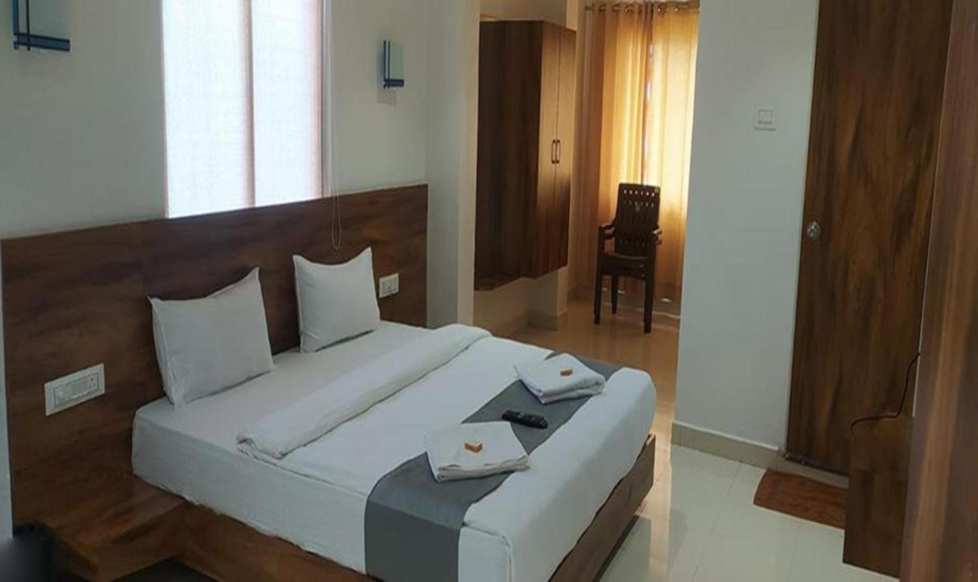 Fabhotel Omkar Pride Pune Exterior photo